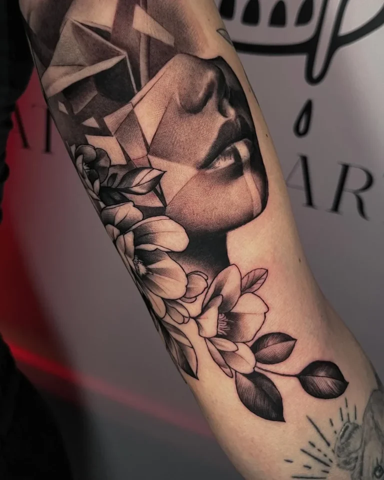 Tattoo Fine Line